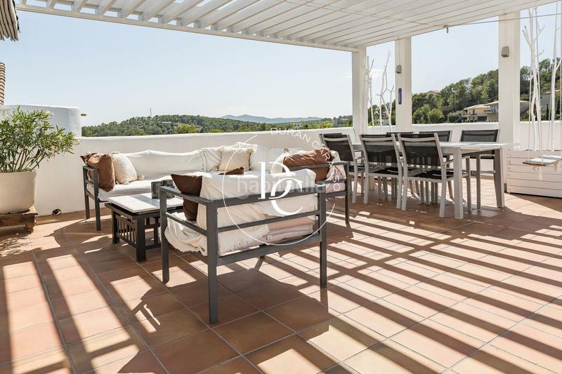 Foto df92a4b2-fa8e-4c87-9d3d-40f57695cc70. Alquiler casa  de lujo de 306 m2 con piscina y vistas en alquiler en can suria, en Olivella