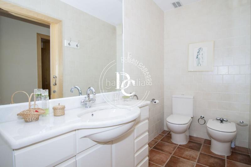 Foto e63acc83-2af9-4f7d-95cf-02469d38f0dc. Casa con riscaldamento parcheggio piscina in Levantina - Montgavina - Quintmar Sitges