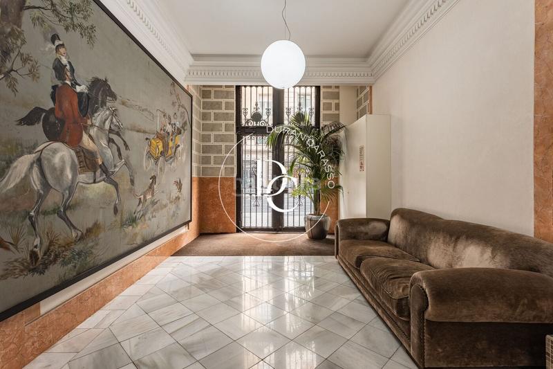 Foto e4aa0b93-242f-40d1-b817-c9d14cad2b70. Piso  de 88 m2 en venta en born, en St. Pere - Sta. Caterina - El Born Barcelona