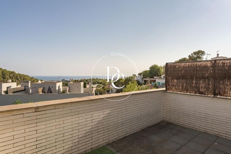 Foto 2b549c26-c825-4e87-99ec-7017d2a5278d. Casa con riscaldamento parcheggio piscina in Levantina - Montgavina - Quintmar Sitges