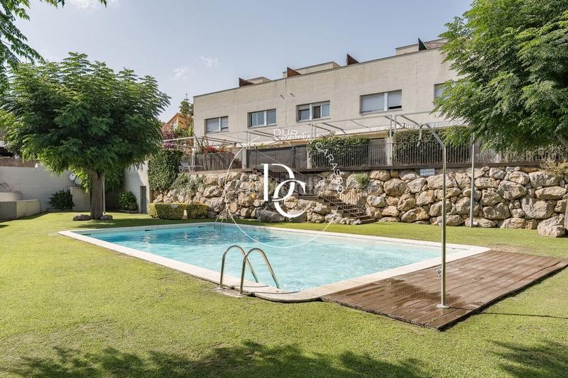 Foto 526f2372-5acf-426b-be50-874b84b97c7e. Casa con riscaldamento parcheggio piscina in Levantina - Montgavina - Quintmar Sitges