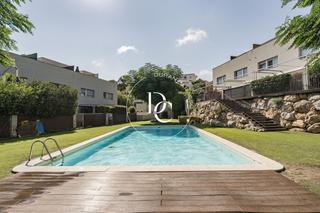 Casa  Passeig del fonoll. Casa de 102 m2 con vistas en venta en sitges