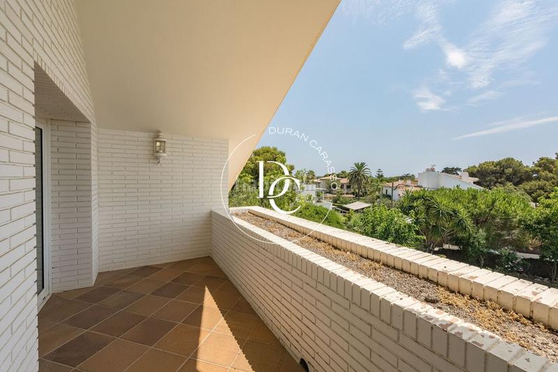 Foto 0a66ddf0-cf34-4e47-af30-474827a61a1c. Lloguer casa amb calefacció aparcament piscina a Sitges