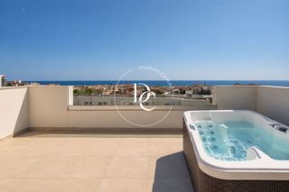 Maison  Carrer casa pletada. Casa de lujo de 291 m2 con piscina y vistas en venta en ca lanto