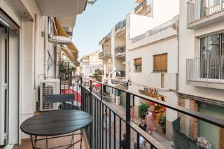 Pis  Carrer marquès montroig. Piso de 76 m2 con terraza en venta en sitges