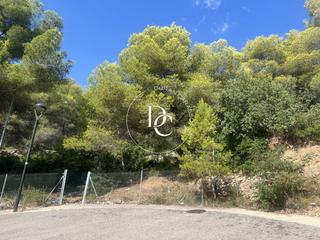 Terreno residencial  Avinguda camí de miralpeix. Parcela de 1940 m2 en venta en can girona, sitges