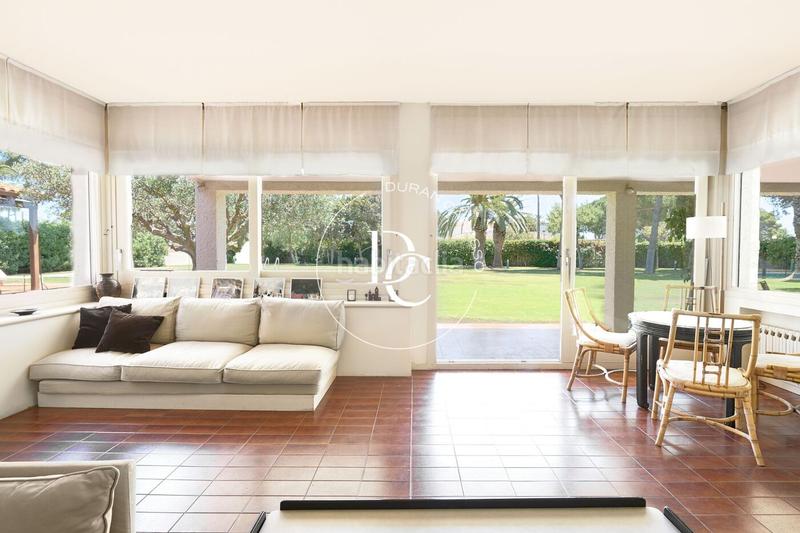 Foto cc35100b-818b-4942-a342-1bd4b0b6c4cd. Casa amb calefacció piscina a Can Girona - Terramar - Vinyet Sitges