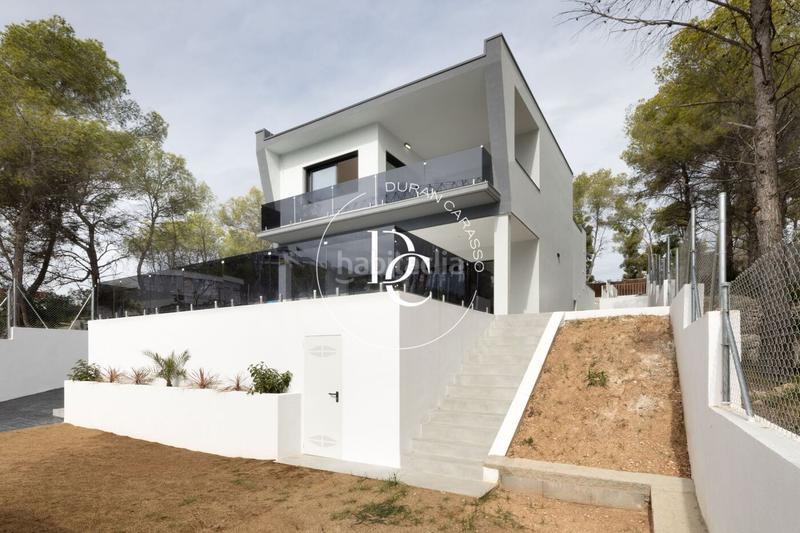 Foto 2be44b0a-f1ce-40cb-8071-efe3723f04f1. Casa  de lujo de 308 m2 con piscina y vistas en venta en Mas Alba can lloses, en Sant Pere de Ribes