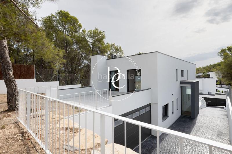 Foto da797d84-fbd2-4e4e-b884-4bfd695ca870. Casa  de lujo de 308 m2 con piscina y vistas en venta en Mas Alba can lloses, en Sant Pere de Ribes