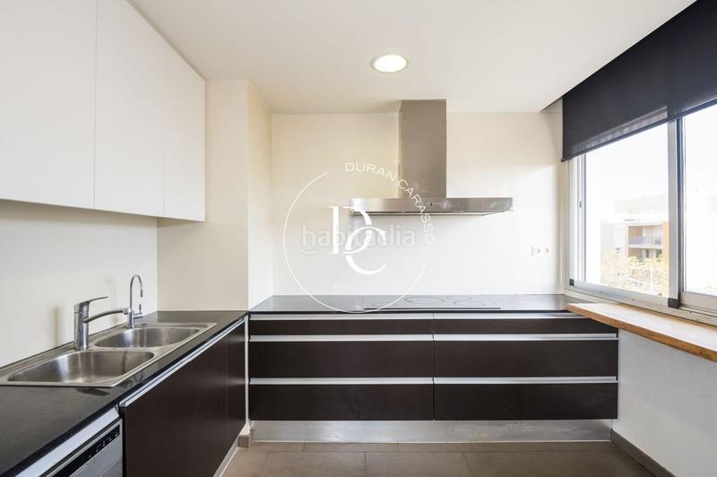 Foto cb6f6330-f7b2-4769-ac96-1f3c2a746b7f. Dúplex amb calefacció piscina a La Plana Sitges