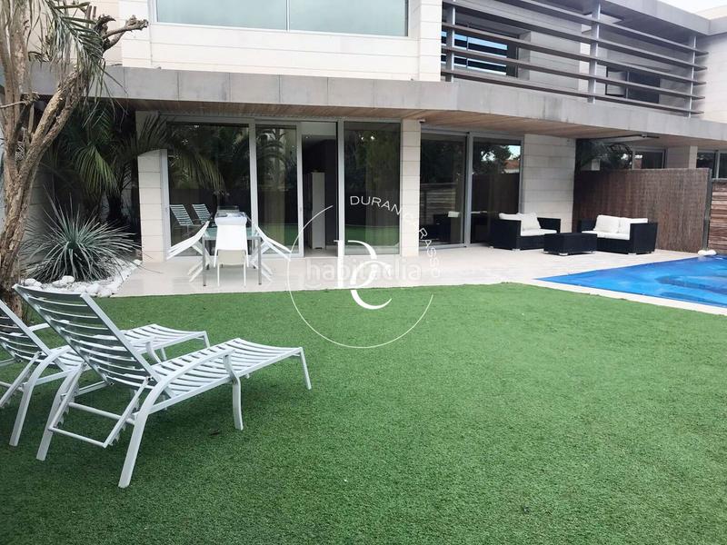 Foto 55044fa5-f433-4a2a-969c-de177a176b81. Affitto casa con riscaldamento parcheggio in Can Girona - Terramar - Vinyet Sitges