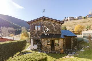 Haus  La molina. Casa de 175 m2 con vistas en venta en alp