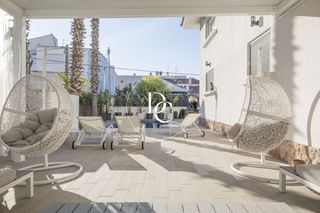 Maison  Avinguda de nostra senyora del vinyet. Casa de lujo de 318 m2 con piscina y vistas en venta en vinyet,