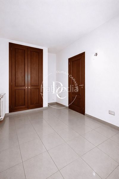 Foto 4e886bfd-0b63-47af-8d9e-97a7b7ab5929. Rent flat with heating in Centro Andorra la Vella