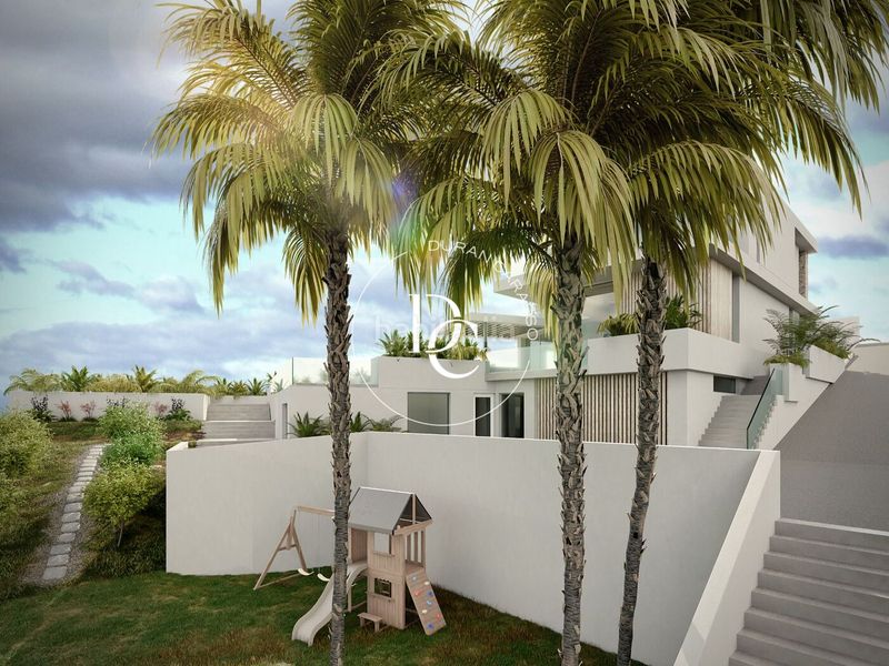 Foto 4f6dd8ff-29bb-45b5-bbab-b11ef0a4f9c1. Casa amb calefacció aparcament piscina a Can Girona - Terramar - Vinyet Sitges