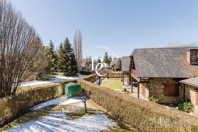 Foto cbfea87c-3846-449b-9234-98c883897485. Maison avec chauffage parking dans Llívia