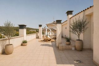 Attique  Carrer d'en pepe de garraf. Ático de 89 m2 con terraza en venta en can pei, sitges
