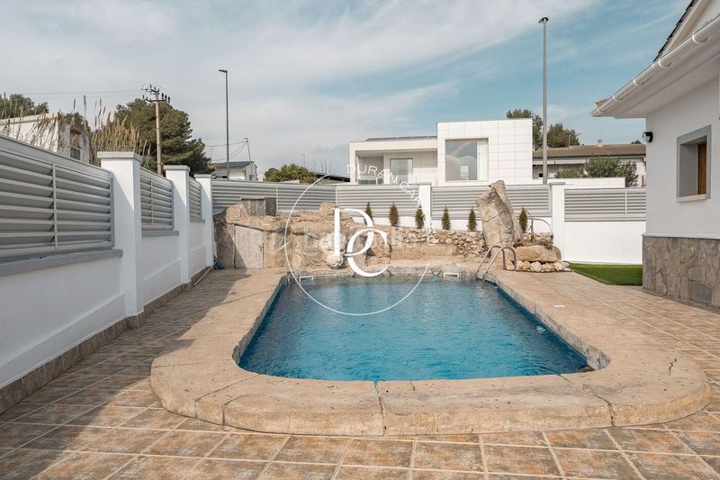 Foto 4e2c535a-2ba6-4f1d-9c96-b580b765f33d. Lloguer casa amb calefacció aparcament piscina a Cubelles