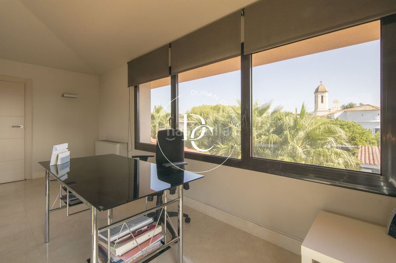 Foto 17ac6909-d172-4e9a-922c-f311762502d1. Location maison avec chauffage parking piscine dans Sitges