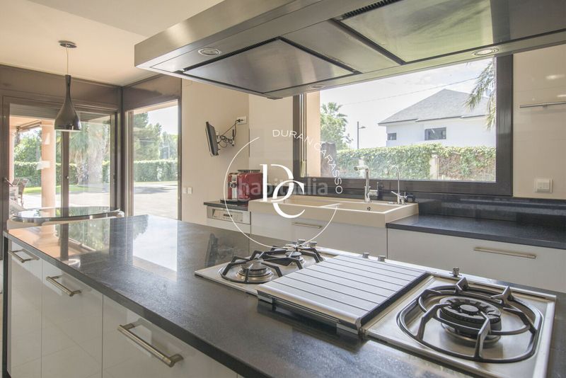 Foto 3c2b85fe-1efa-4073-a085-2948b6f85ac6. Location maison avec chauffage parking piscine dans Sitges