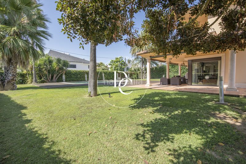 Foto 53314a51-c659-40e8-a1fb-e1e79cb78ecd. Location maison avec chauffage parking piscine dans Sitges