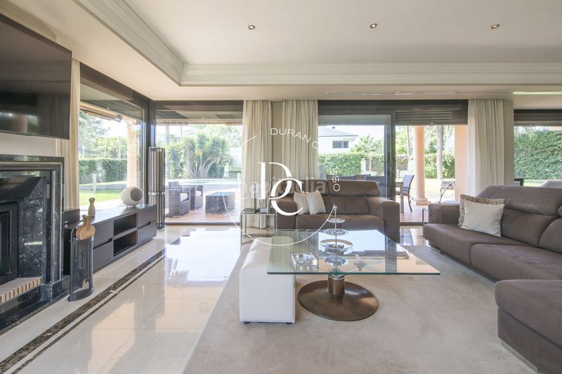 Foto 77ab03dd-b389-44ca-bbea-f5690936f187. Location maison avec chauffage parking piscine dans Sitges