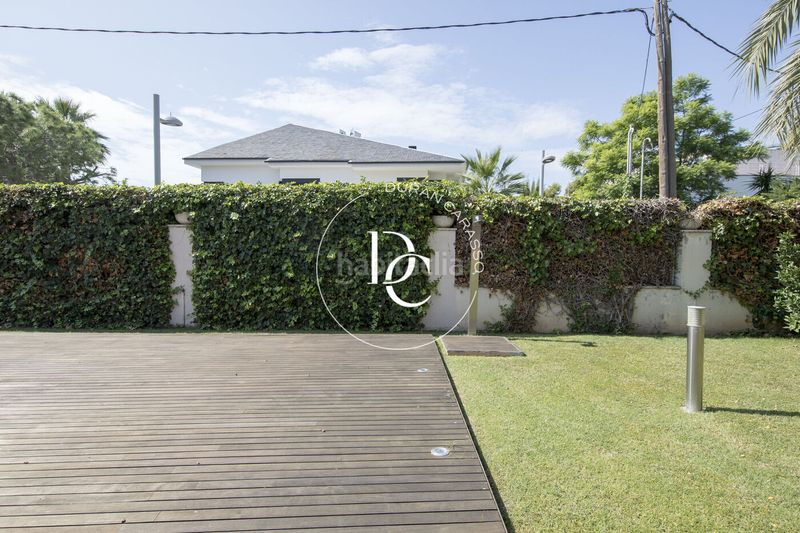 Foto b3297ba4-1458-4ca8-8be1-f78854520738. Location maison avec chauffage parking piscine dans Sitges