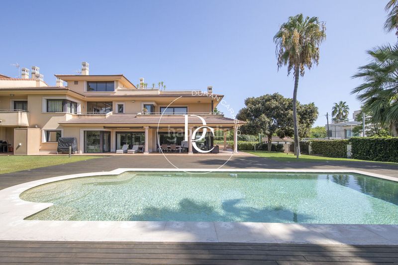 Foto c6194799-1a46-4ba5-8d1d-f2d3c96218fa. Location maison avec chauffage parking piscine dans Sitges