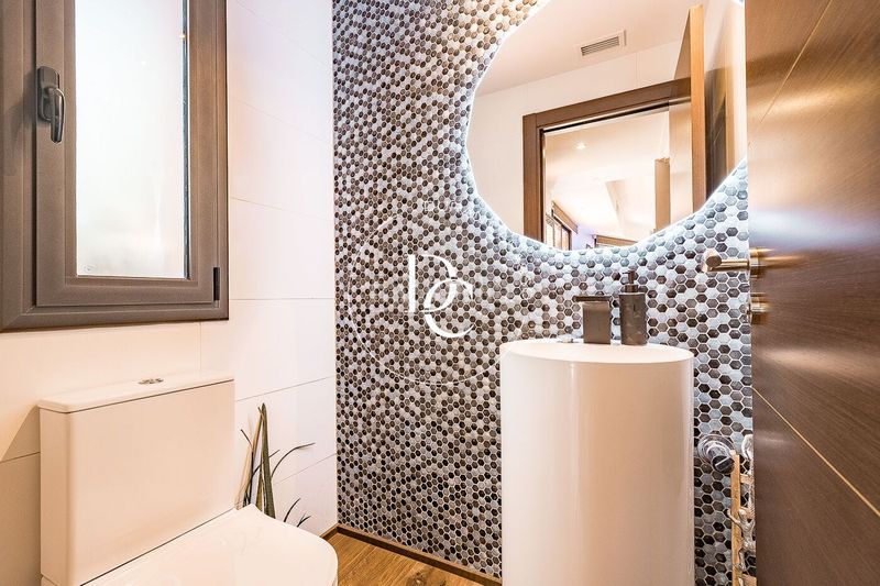 Foto 4511579a-98dc-4ef6-b11e-dc150e7505dd. Casa amb calefacció aparcament piscina a Ametllers - Poble Sec Sitges