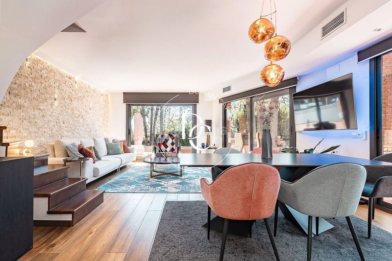 Foto 4ae393b7-85d6-45d1-bb29-f8890a559d40. Casa amb calefacció aparcament piscina a Ametllers - Poble Sec Sitges