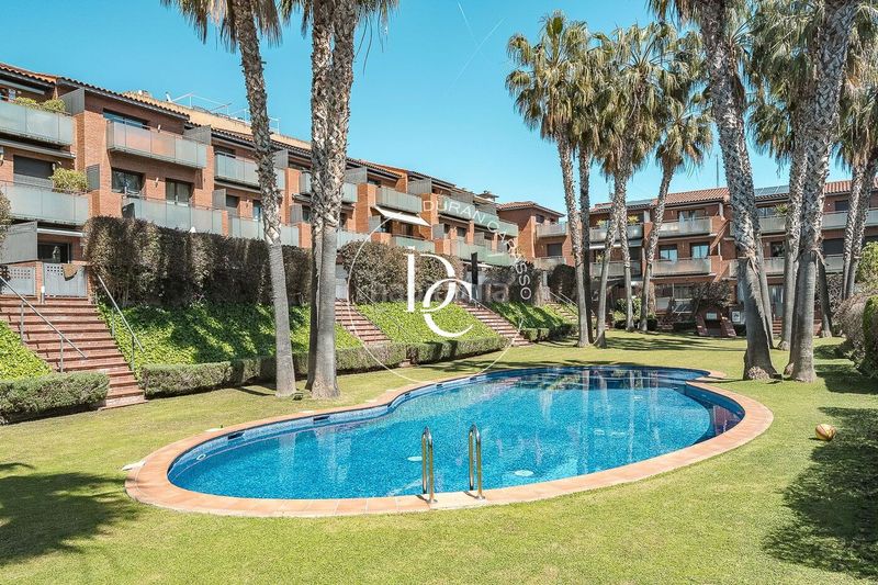 Foto 7c3cbda9-6723-4e65-8987-219b7389f9fb. Casa amb calefacció aparcament piscina a Ametllers - Poble Sec Sitges