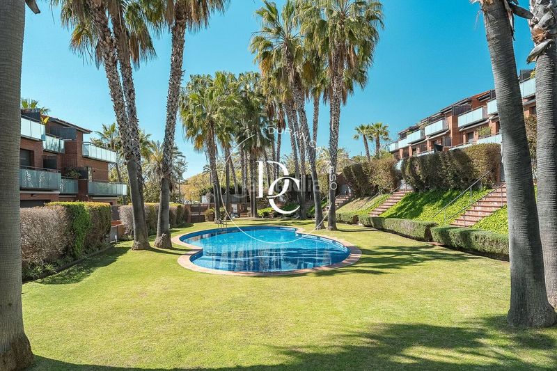 Foto 8d4e9425-17bb-4ced-a1a8-c5f7dbebaa26. Casa amb calefacció aparcament piscina a Ametllers - Poble Sec Sitges