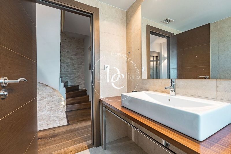 Foto f4dd236c-3278-45f6-8a97-ac99a78f9ca2. Casa amb calefacció aparcament piscina a Ametllers - Poble Sec Sitges