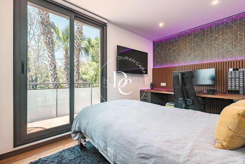 Foto fdf23065-5287-45bf-a872-49f742e7fcea. Casa amb calefacció aparcament piscina a Ametllers - Poble Sec Sitges