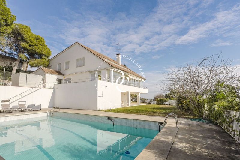 Foto 57e5b163-2c27-40ed-9fcd-f5dafaf8b928. Casa amb calefacció aparcament piscina a Bellamar Castelldefels
