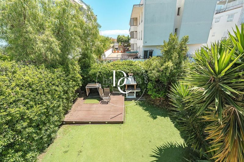 Foto e3880e53-709f-47d0-a7ee-3bca295032c8. Casa amb calefacció aparcament a Can Girona - Terramar - Vinyet Sitges