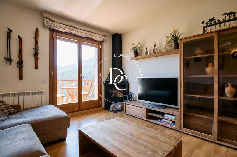 Foto dce8e1b7-6f1d-499a-af90-96634efbede8. Casa amb aparcament a Molina (La)