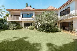 Maison  Passeig de narcís bardají. Casa de 362 m2 en venta en cubelles