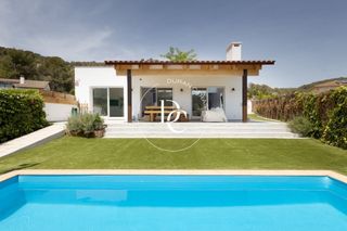 Casa  Carrer solana. Casa de 124 m2 con piscina y vistas en venta en mas alba, sant p
