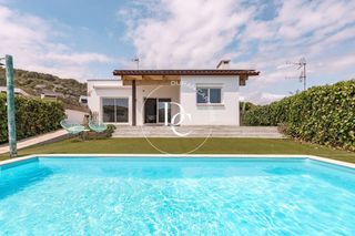 Casa  Carrer solana. Casa de 124 m2 con piscina y vistas en venta en mas alba, sant p