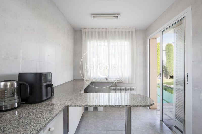 Foto 4ab52085-29c7-4737-ab3d-7c41a373f5ad. Lloguer casa amb calefacció aparcament piscina a Sitges