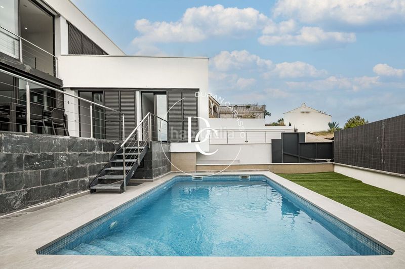 Foto 6d22b348-eadd-4770-80f3-fa79025c62a9. Casa amb calefacció aparcament piscina a Canyelles