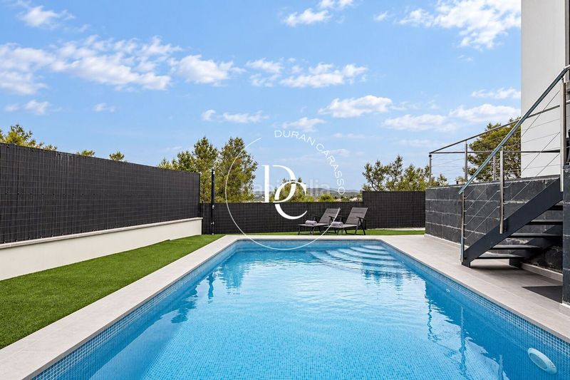 Foto b51fffb9-954c-4bb4-b49a-04b4ab61f414. Casa amb calefacció aparcament piscina a Canyelles