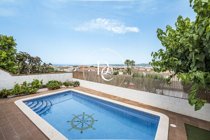 Foto c8c7047e-64d9-4ef3-b96c-5f8d53ef250f. Casa amb calefacció aparcament piscina a Mas d´En Serra - Els Cards Sant Pere de Ribes