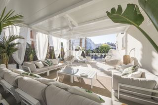 Location Maison  Avinguda de nostra senyora del vinyet. Casa de lujo de 318 m2 con piscina y vistas en alquiler en vinye