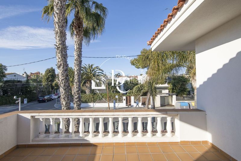 Foto 445cbbed-451f-40f9-9782-81d7c87f989c. Lloguer casa amb calefacció aparcament piscina a Sitges