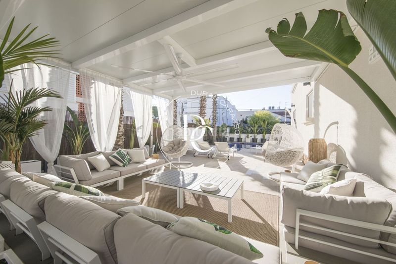 Foto 5c402ff6-b774-418f-aeea-238db9615064. Lloguer casa amb calefacció aparcament piscina a Sitges