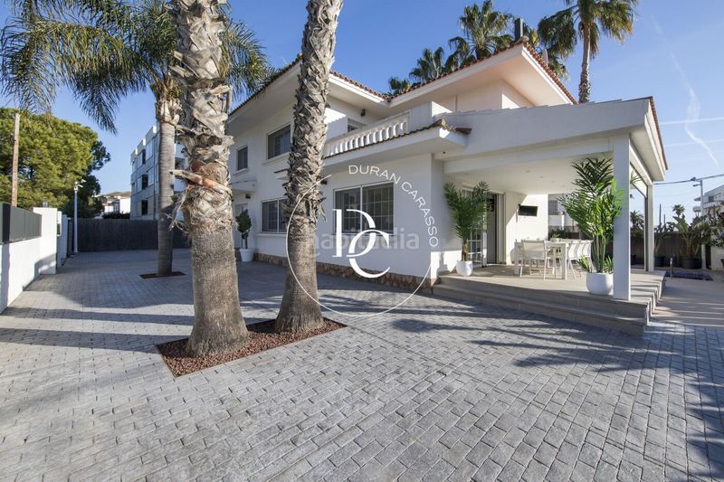 Foto 973cf8f2-0464-4551-8d92-43dfee2a8cca. Lloguer casa amb calefacció aparcament piscina a Sitges