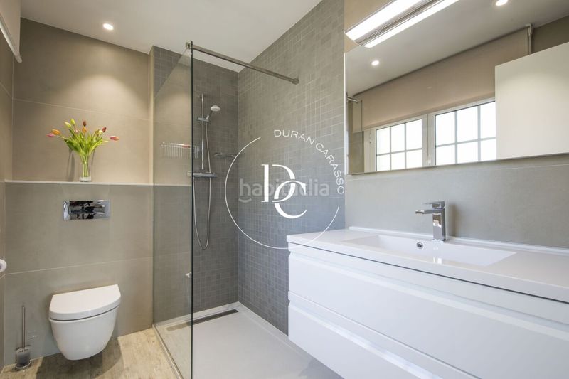Foto e8a2faf4-4b6b-4544-9230-e72e46686489. Lloguer casa amb calefacció aparcament piscina a Sitges