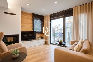 Flat in Puigcerdà. Piso de 94 m2 con vistas en venta en puigcerdà